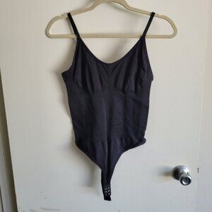 🎉NWOT HeyShape Black Women's Bodysuit